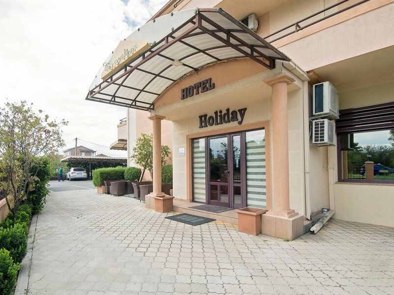 Garni Hotel Holiday Podgorica Exterior foto